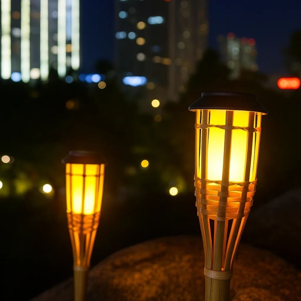 Tocha LED Solar de Bambu - Ilumine Exteriores