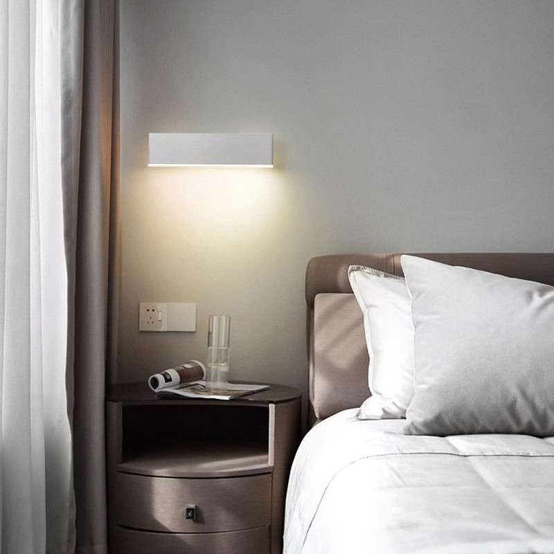 Arandela Zenit 12W Rotativa com 3 Cores Design Ajustável e Iluminação Direcionada